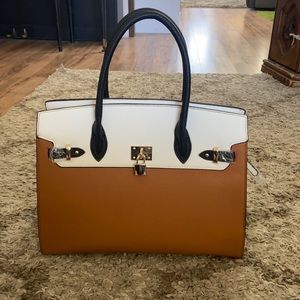 Purse/body cross purse